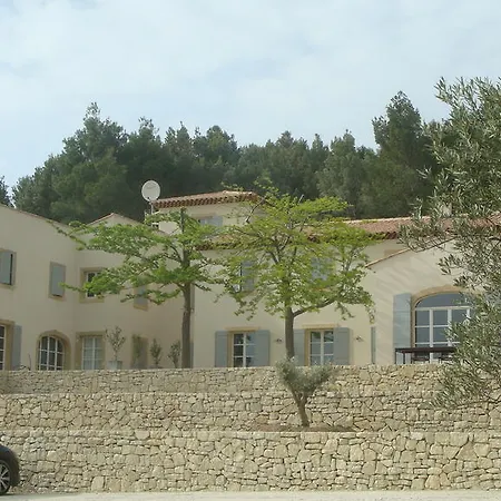 Nyaraló L'oustau Des Oliviers-les Gites
